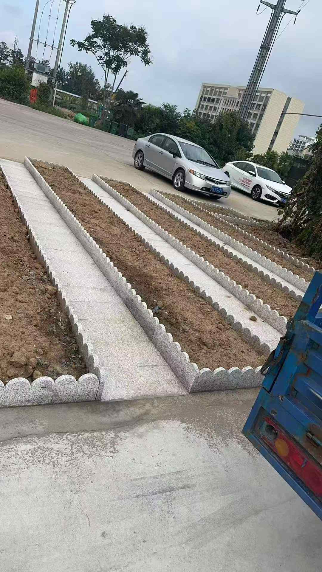 南京芝麻白花边石
