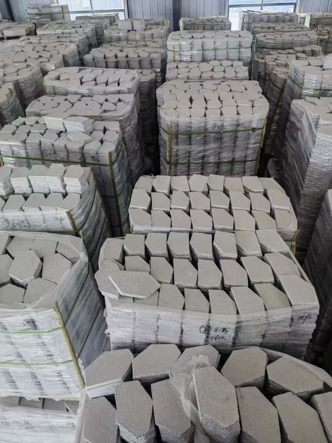 南京芝麻白石材冰裂纹，碎拼。