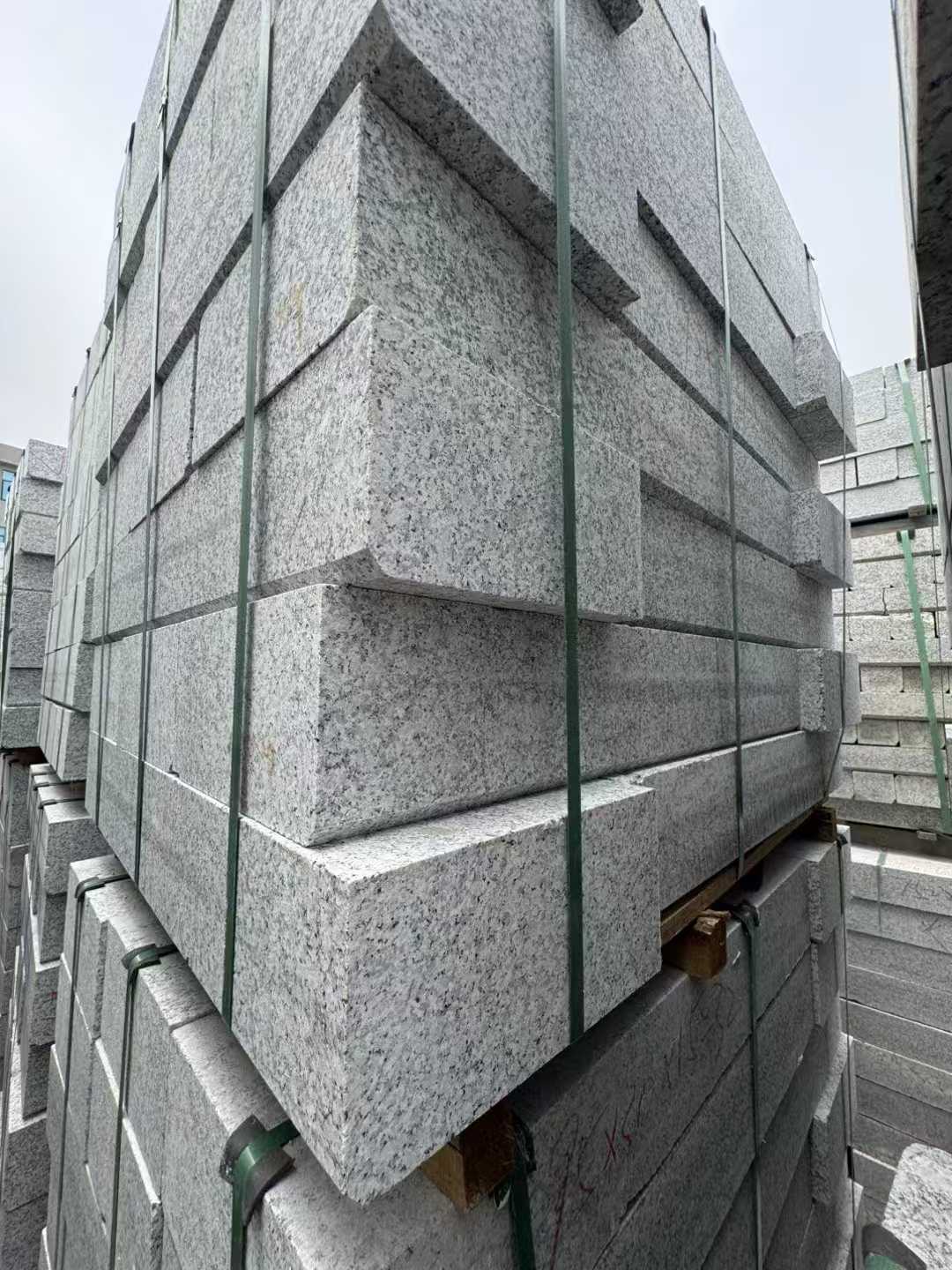 南京芝麻白路牙石 马路牙子