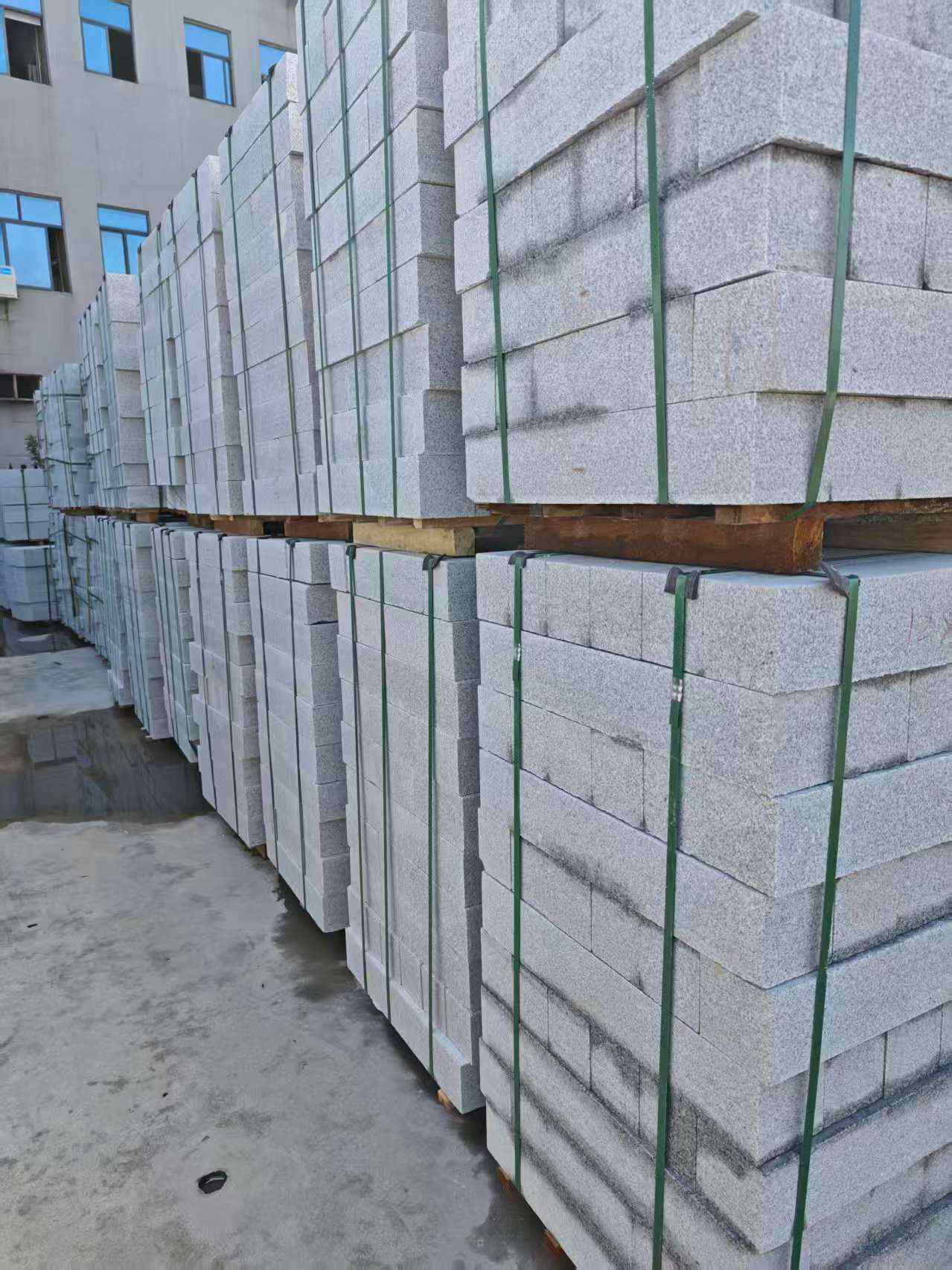 南京芝麻白路牙石，路侧石