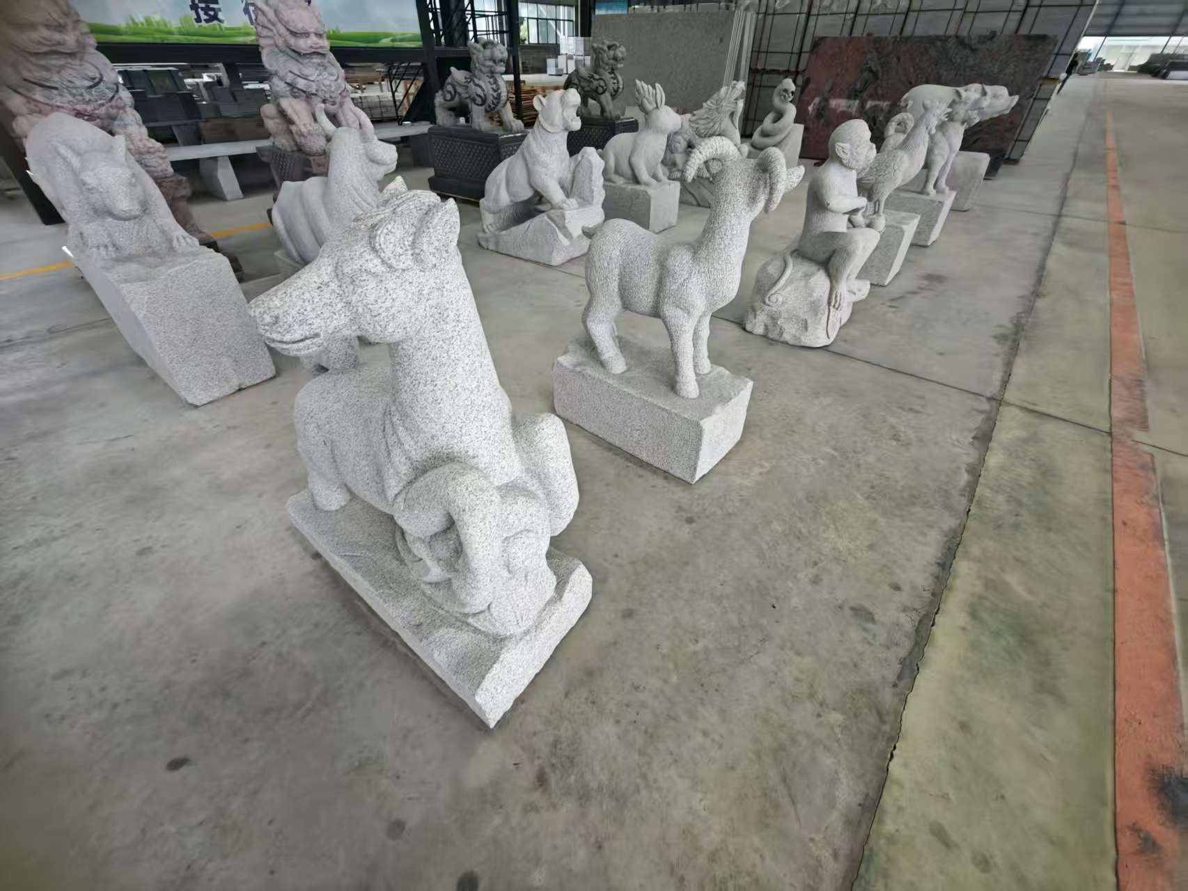 南京芝麻白雕刻 十二生肖 异形雕刻