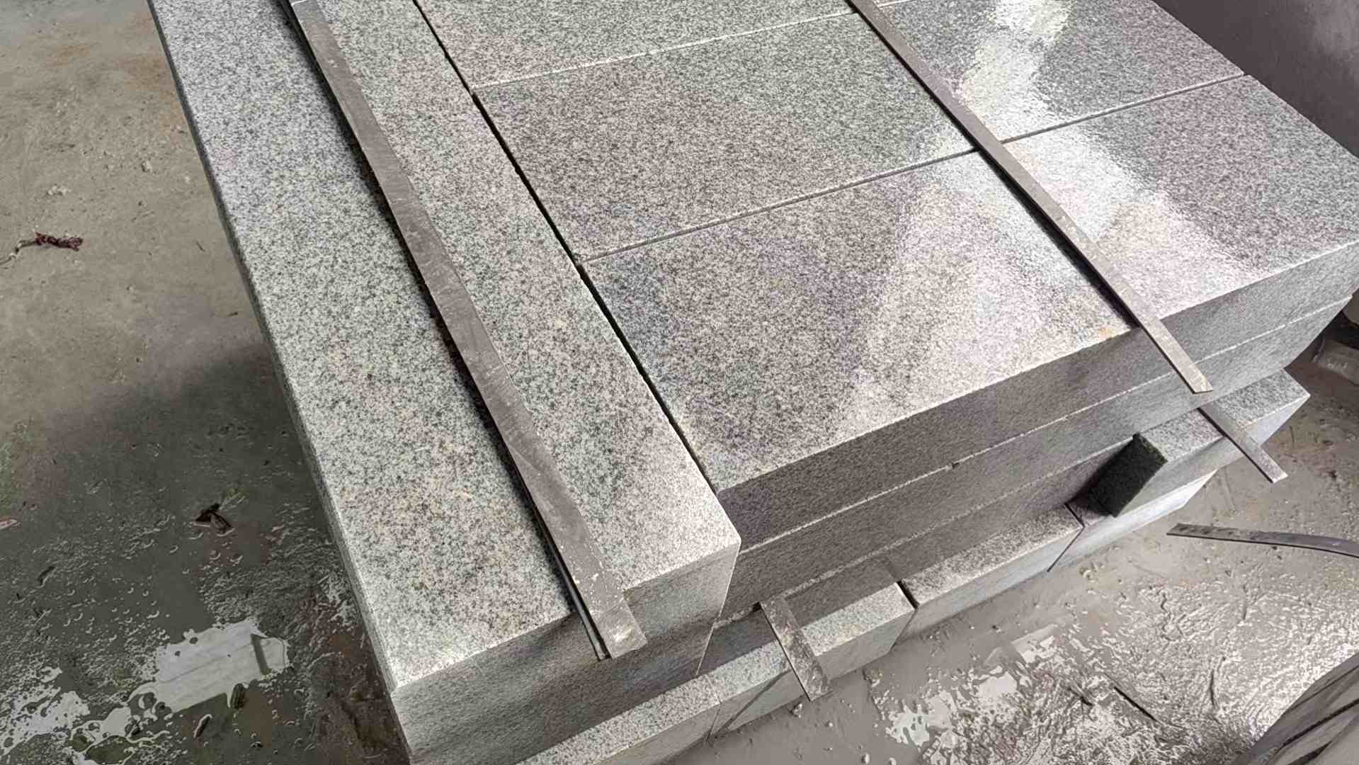 南京芝麻灰 芝麻白 路牙石 路侧石 马路牙子